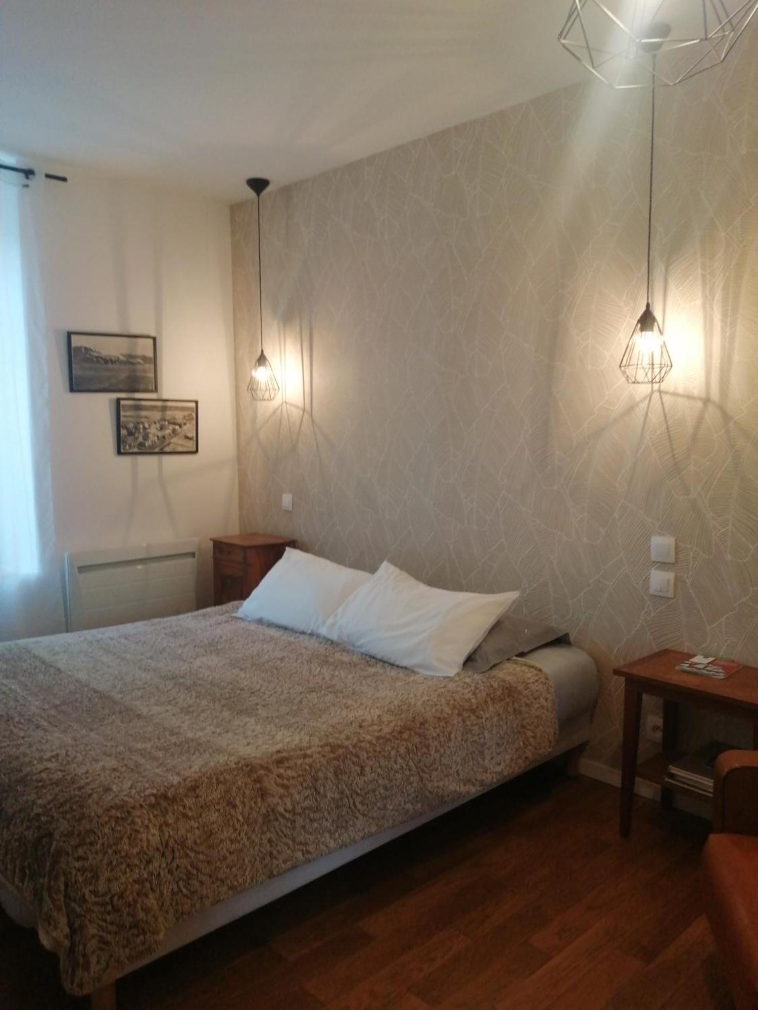 Le Quai 18 Bed & Breakfast Lesneven Dış mekan fotoğraf